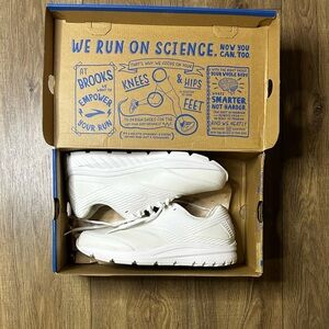 Brooks White Sneakers size 10 wide with box